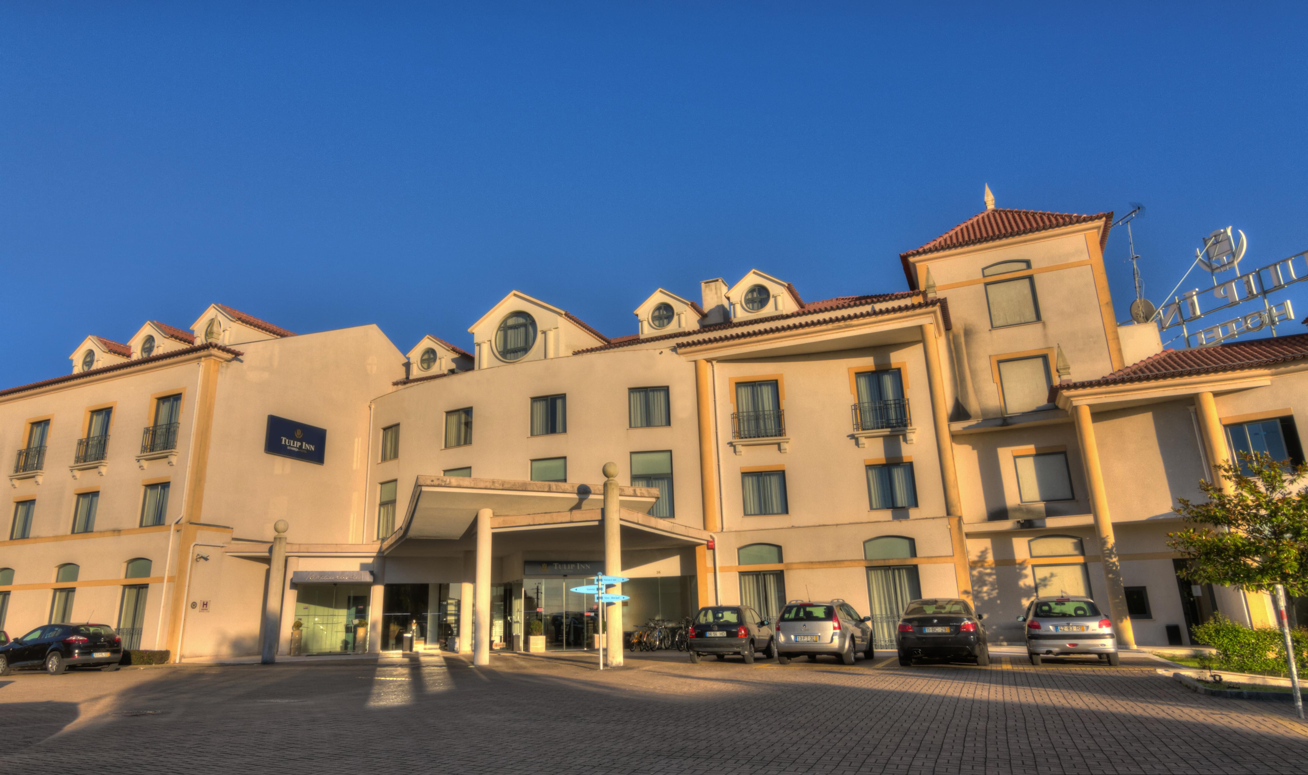 Lam Hotel Estarreja Bagian luar foto
