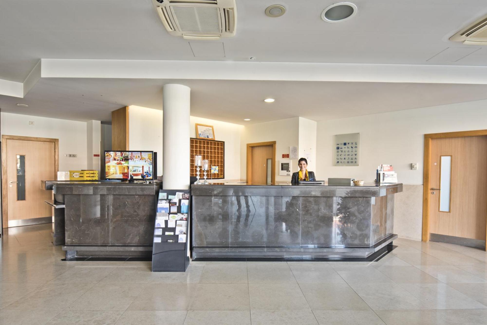 Lam Hotel Estarreja Bagian luar foto